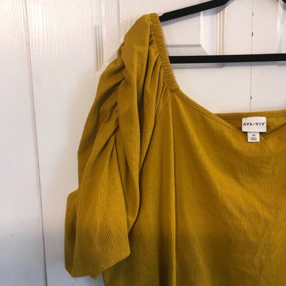 Ava & Viv Elbow Short Sleeve Top - Picture 3 of 6